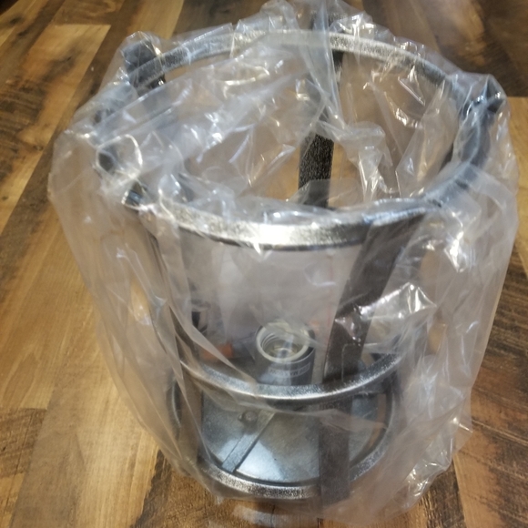 Rustic Distressed Light Fixture, New in Packaging - Picture 4 of 7